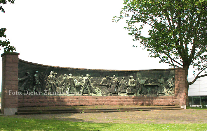 07_Kruppdenkmal_E-altdrf01.jpg