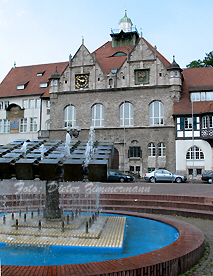 002rathaus_berg_gladbach.jpg