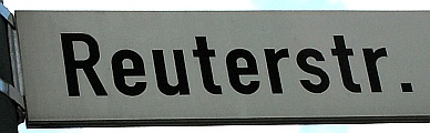 03_schild_reuterstr.jpg