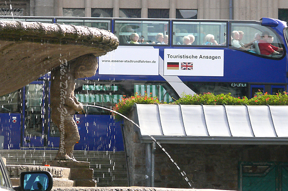 49_figur_kl_marktbrunnen03.jpg