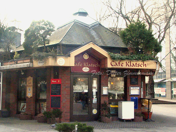 19_cafe_clatsch01.jpg