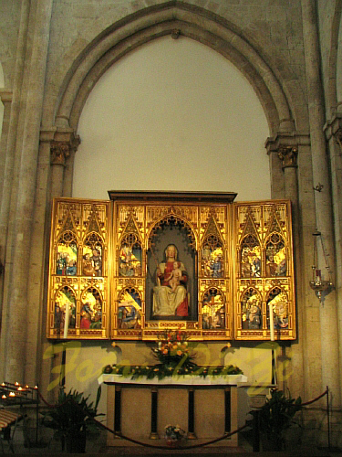 06ApostelKirche_Fluegelaltar01.tif